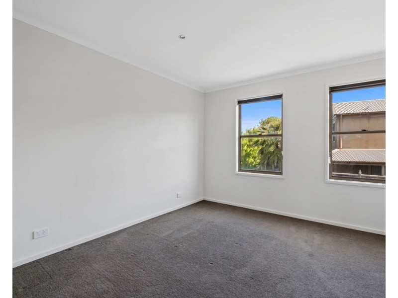 4/6-7 Caleb Close, Golden Square VIC 3555