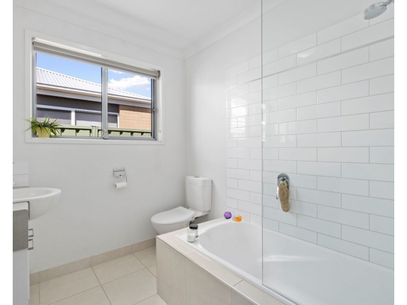 4 Cross Street, Kangaroo Flat VIC 3555