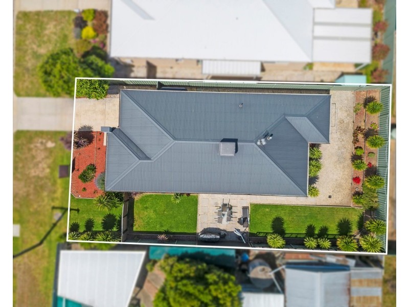 4 Cross Street, Kangaroo Flat VIC 3555