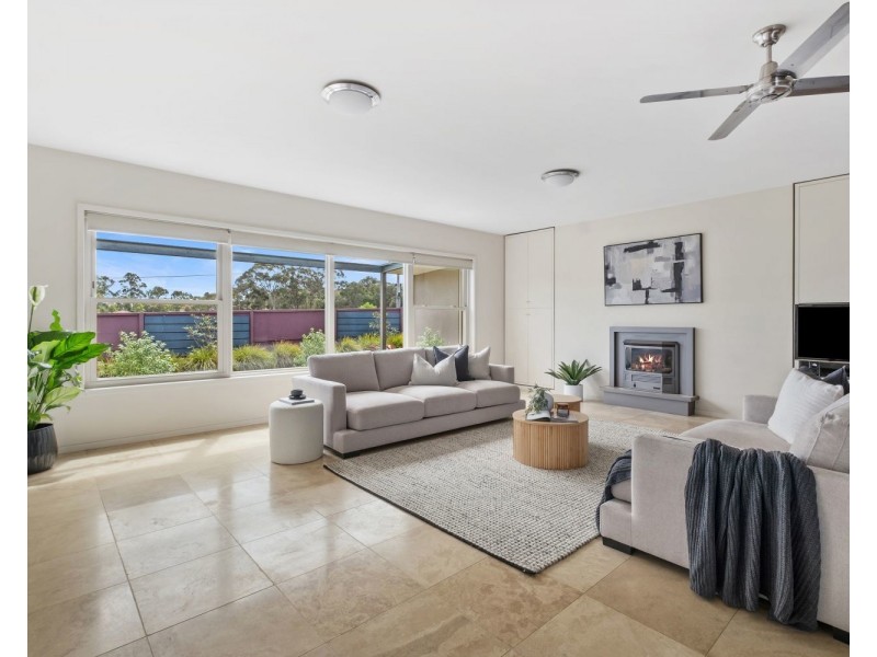 1/8 Phillis Street, Kangaroo Flat VIC 3555