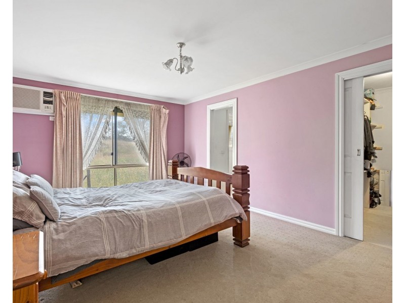 15  Daffodil Lane, Ravenswood VIC 3453