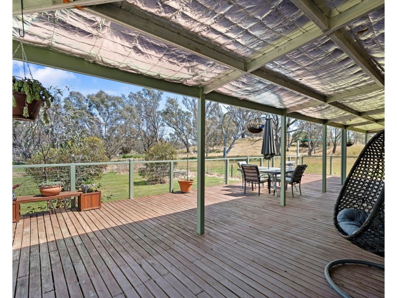 15  Daffodil Lane, Ravenswood VIC 3453