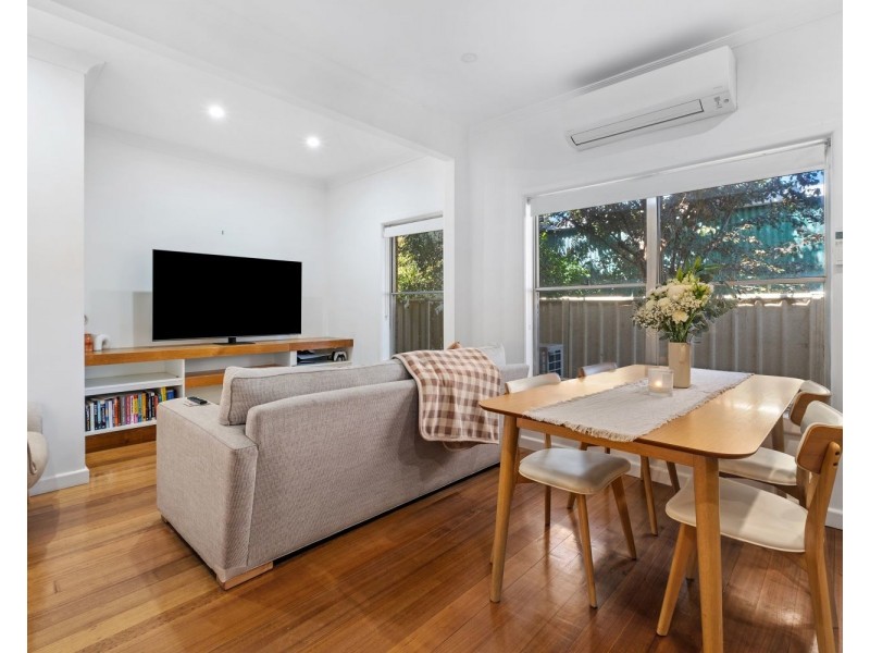 18 Carolin Street, Flora Hill VIC 3550