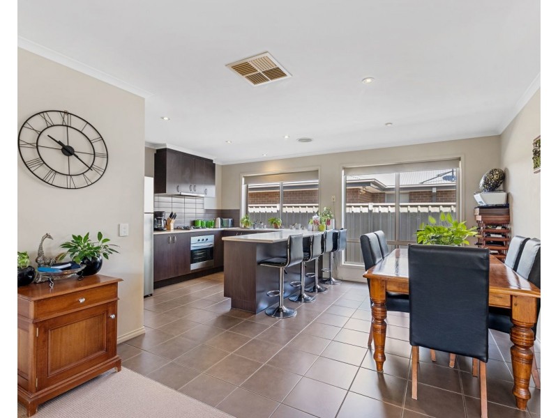 26 Cooba Drive, Epsom VIC 3551