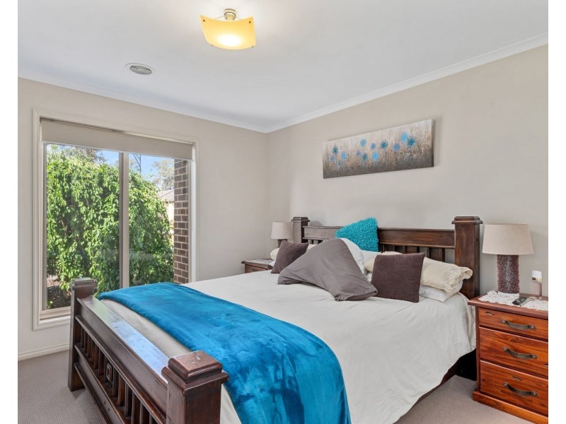 26 Cooba Drive, Epsom VIC 3551