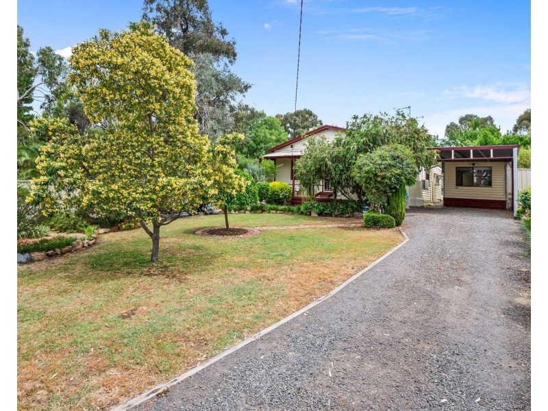 23 Grant Street, Long Gully VIC 3550