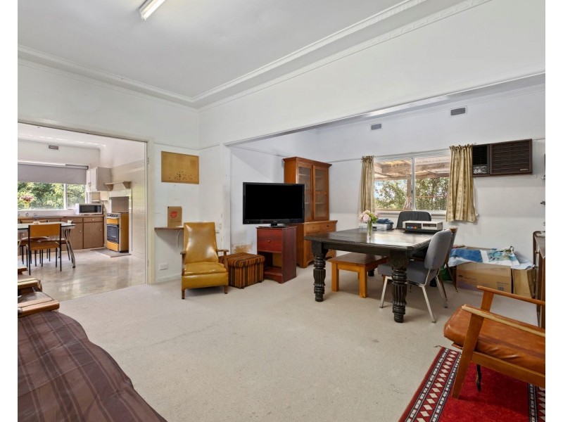 14 Towers Street, Flora Hill VIC 3550