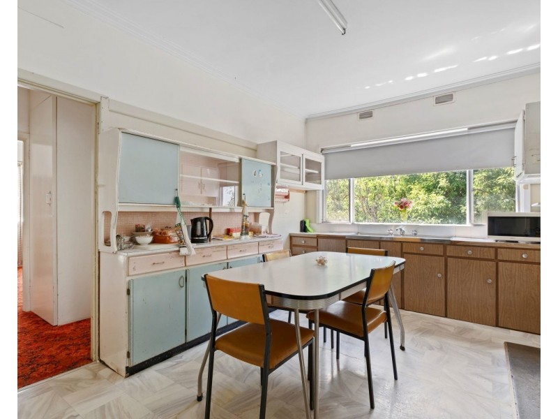 14 Towers Street, Flora Hill VIC 3550