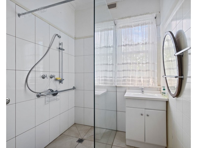 14 Towers Street, Flora Hill VIC 3550