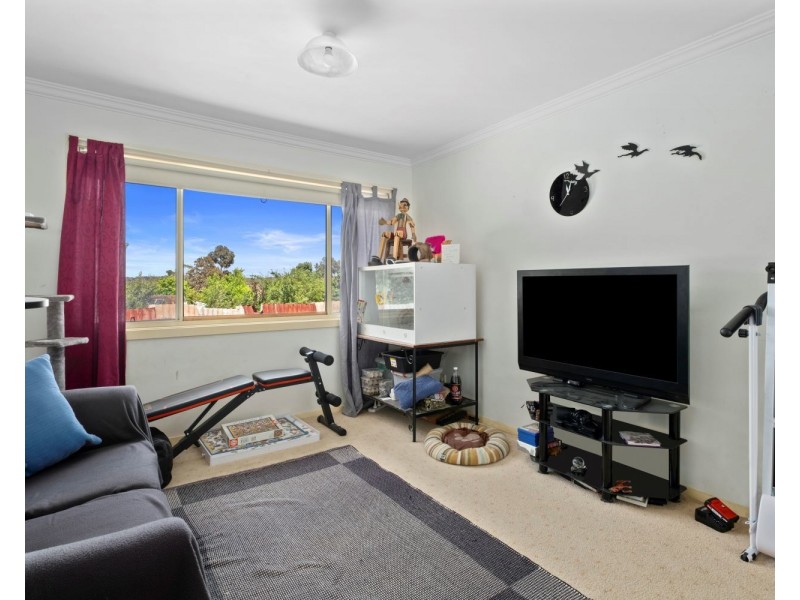 16 Towers Street, Flora Hill VIC 3550