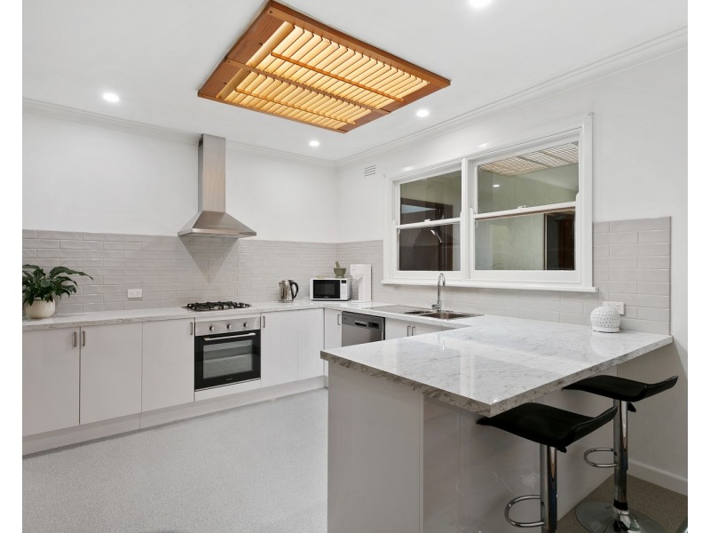 15 Cahill Street, White Hills VIC 3550