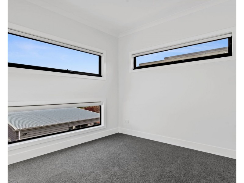 2/18a Anderson Street, North Bendigo VIC 3550