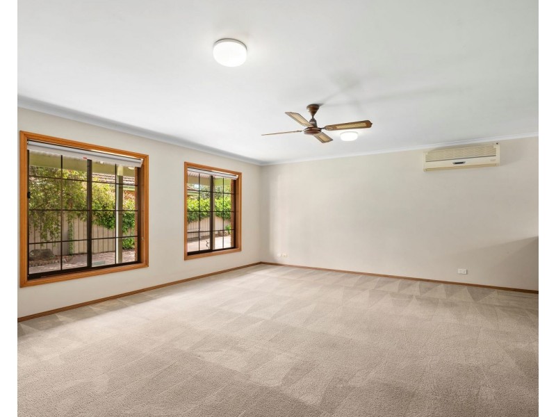 2/21 Michael Street, Kennington VIC 3550