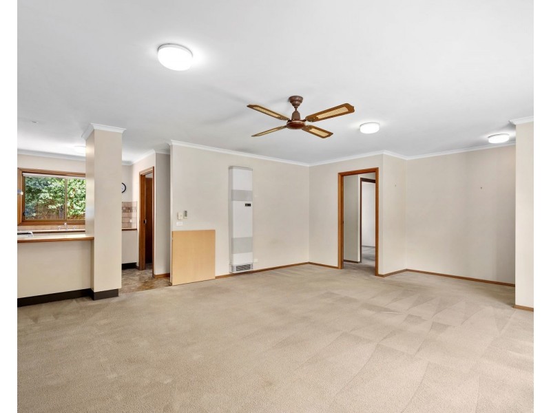 2/21 Michael Street, Kennington VIC 3550