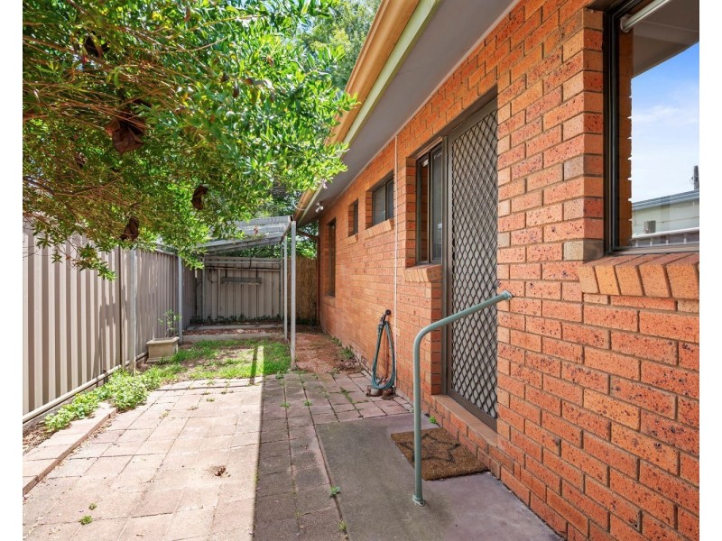 2/21 Michael Street, Kennington VIC 3550