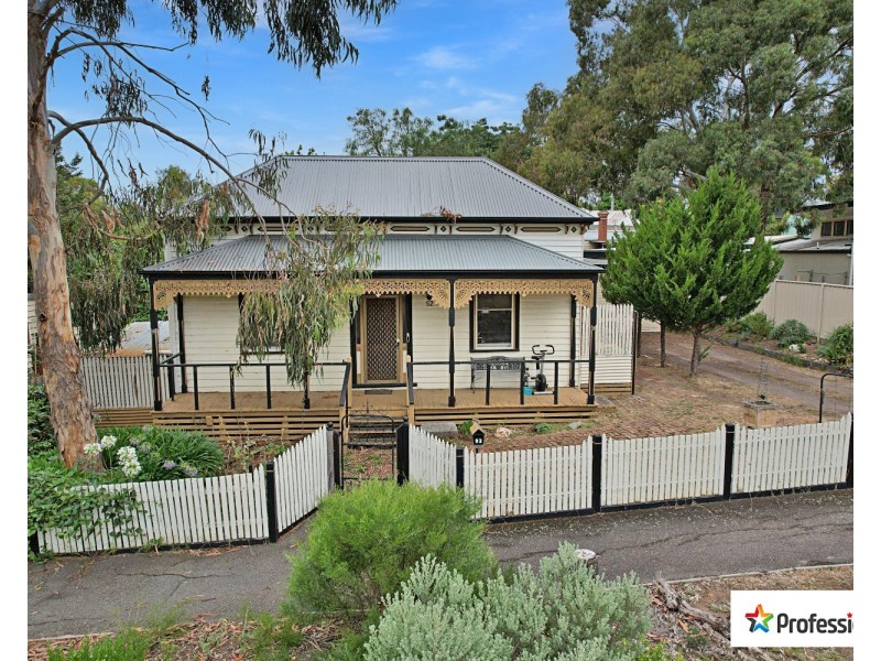 52 Honeysuckle Street, Bendigo VIC 3550