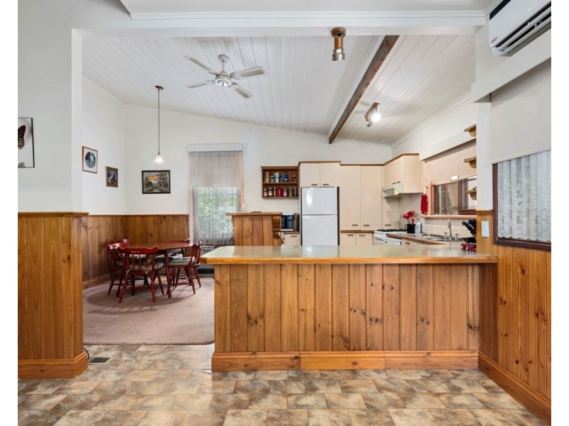 205  Eaglehawk Road, Long Gully VIC 3550