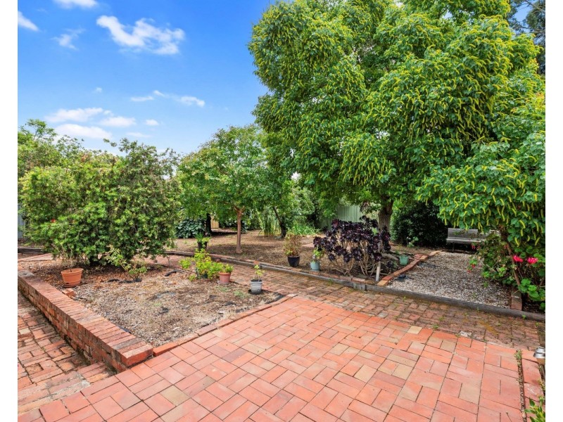 205  Eaglehawk Road, Long Gully VIC 3550