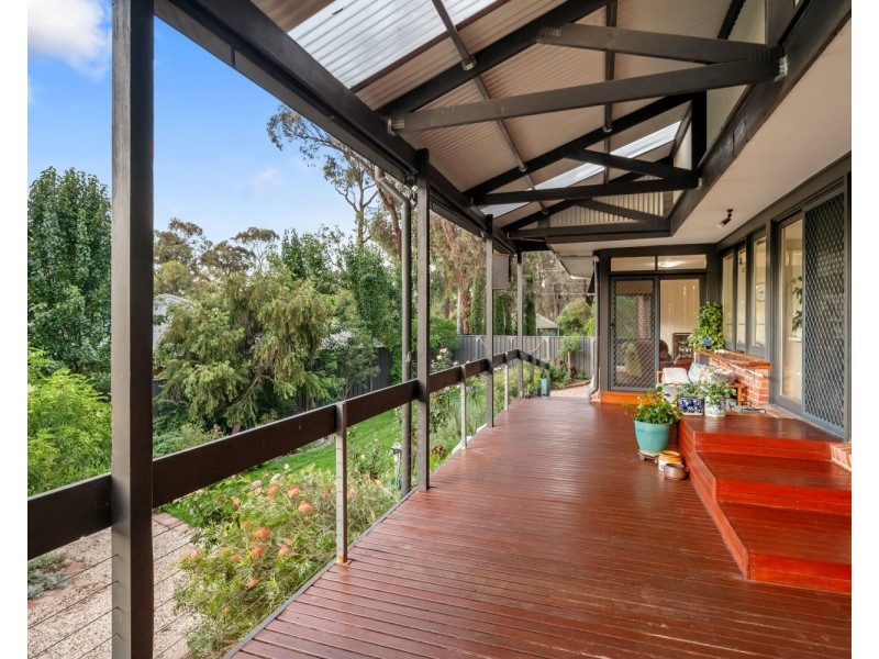 6 McIvor Court, Kennington VIC 3550