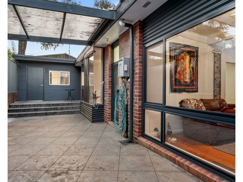 6 McIvor Court, Kennington VIC 3550