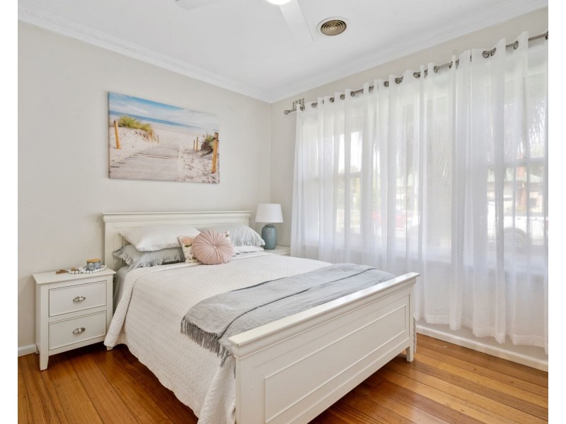 6 Benghasi Avenue, Golden Square VIC 3555