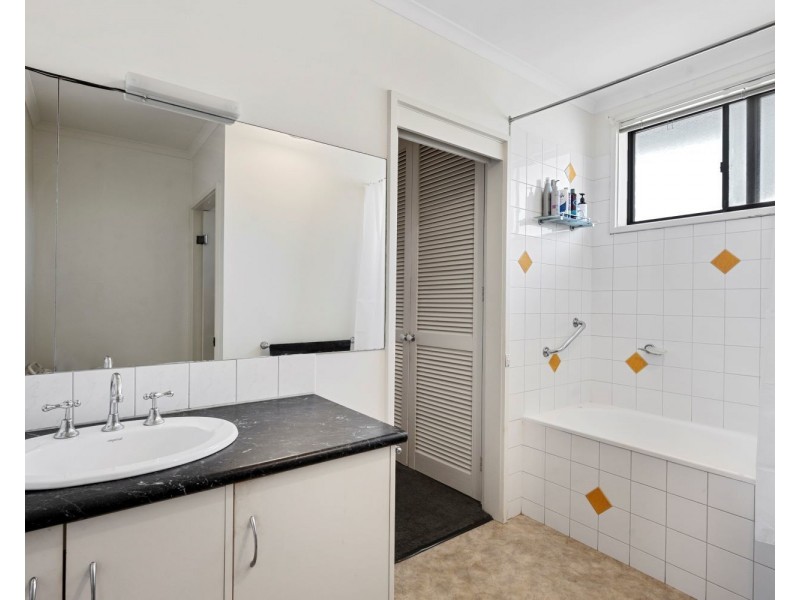 45 Holmes Road, North Bendigo VIC 3550