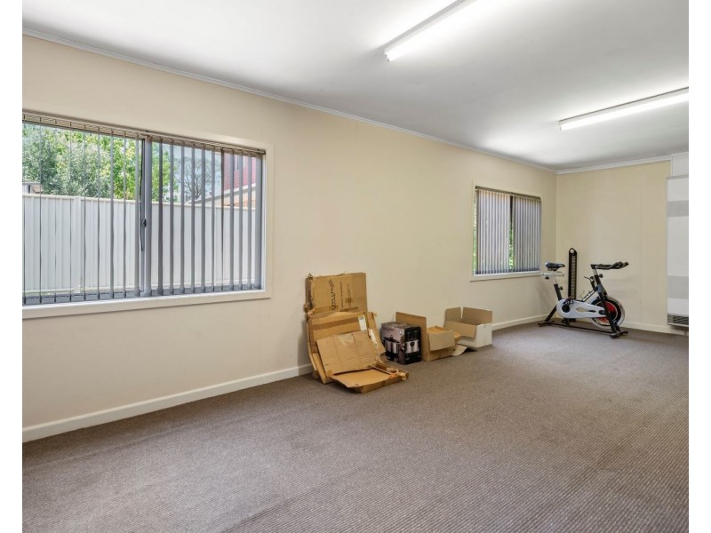 99 Sternberg Street, Kennington VIC 3550