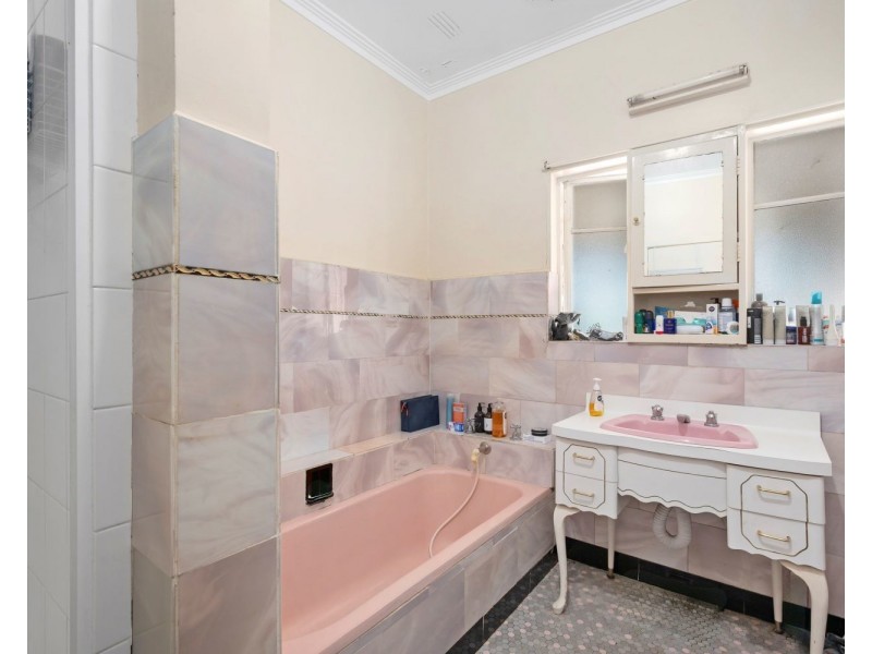 99 Sternberg Street, Kennington VIC 3550