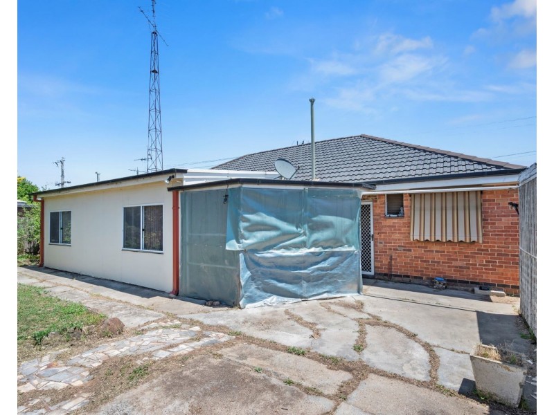 99 Sternberg Street, Kennington VIC 3550