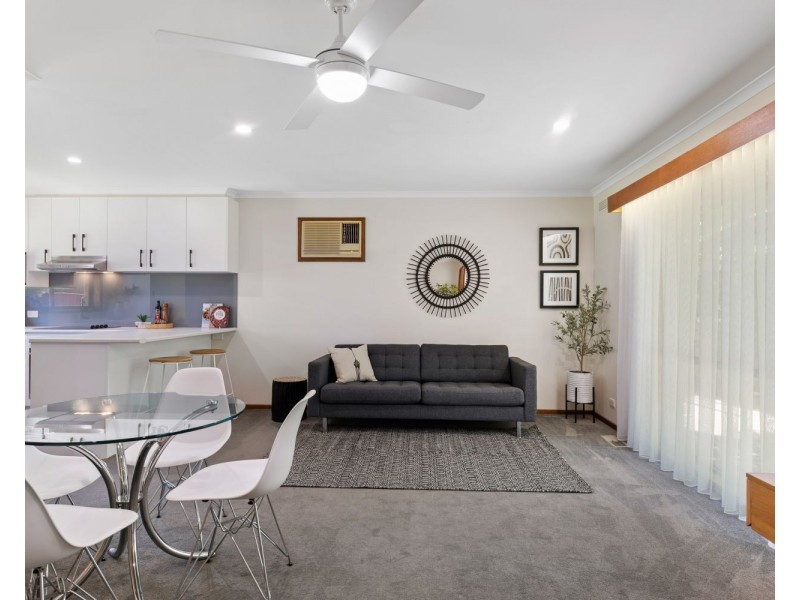 23 Woodbury Street, Strathdale VIC 3550