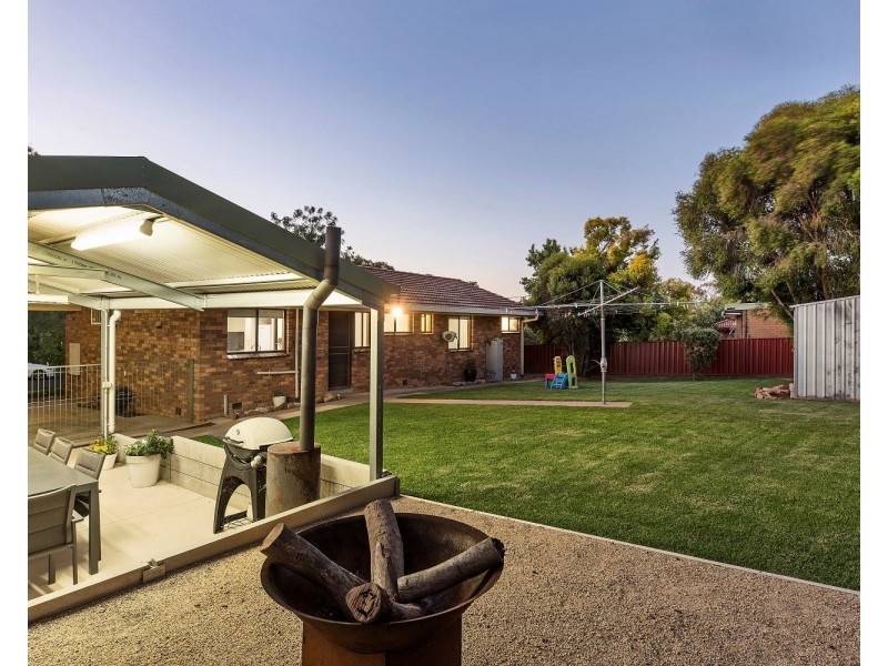 23 Woodbury Street, Strathdale VIC 3550