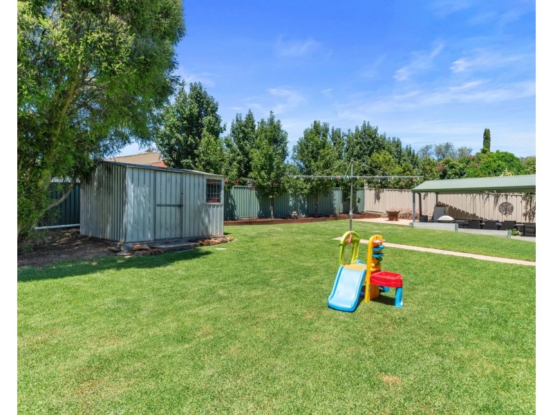 23 Woodbury Street, Strathdale VIC 3550