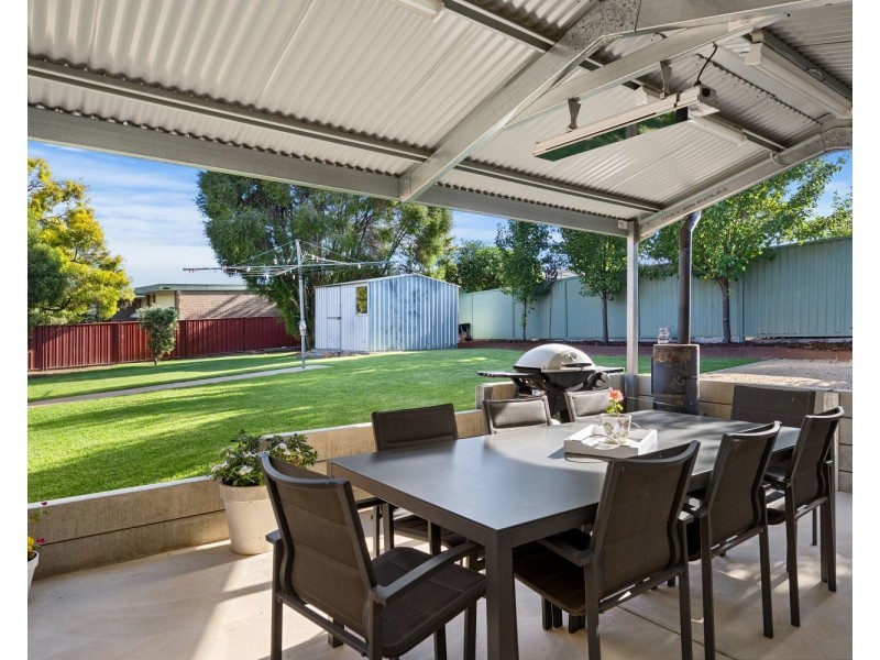 23 Woodbury Street, Strathdale VIC 3550