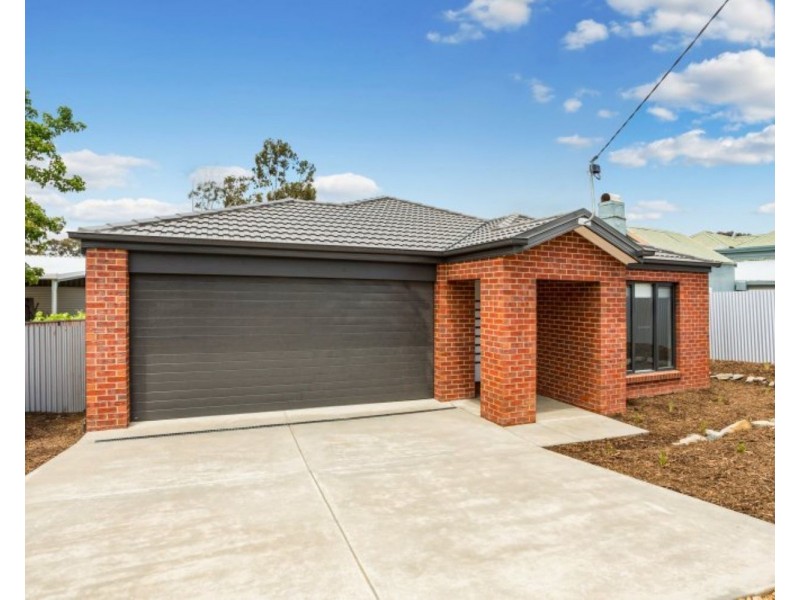 6a Jobs Gully Road, California Gully VIC 3556