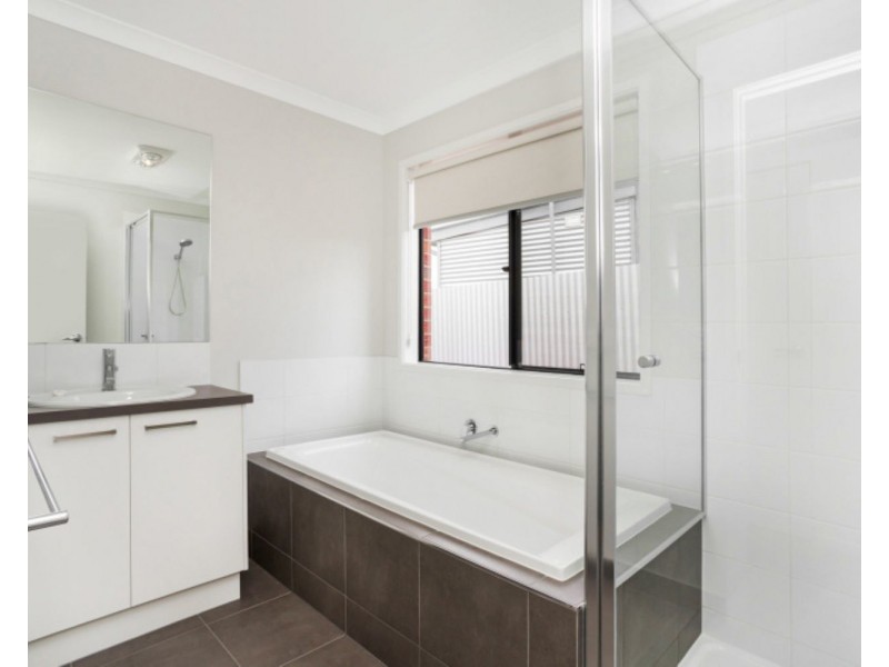 6a Jobs Gully Road, California Gully VIC 3556