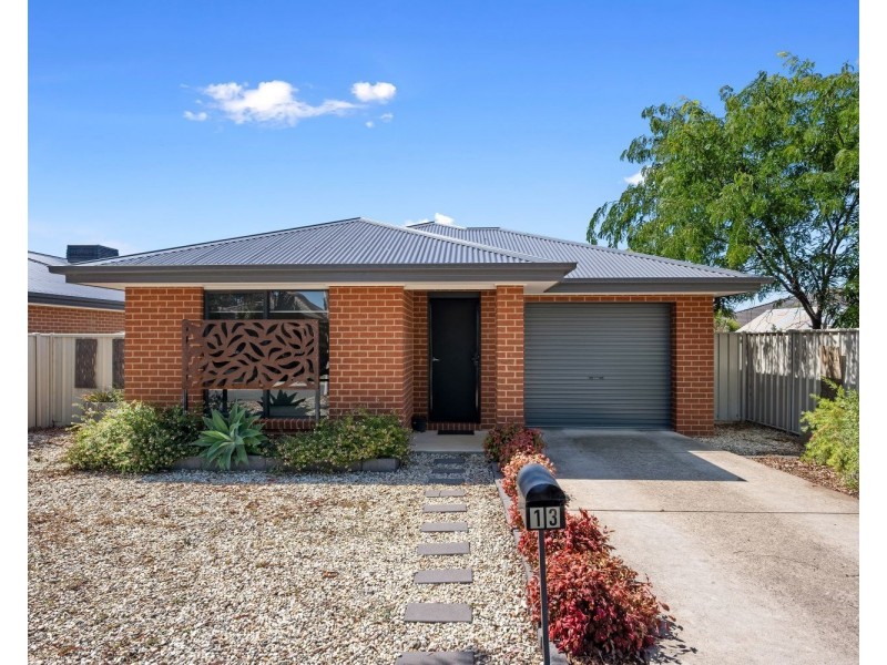 13 Wattle Court, Epsom VIC 3551