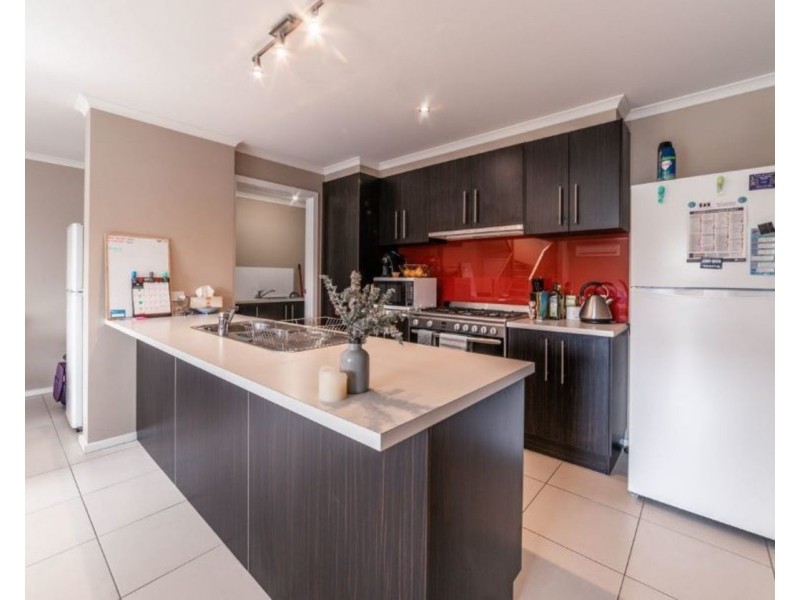 1 Lorne Terrace, Flora Hill VIC 3550