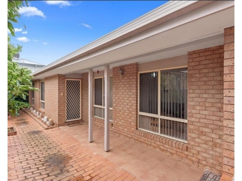 2/6 Davey Close, Flora Hill VIC 3550
