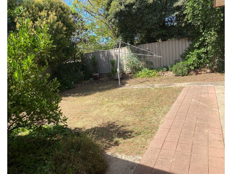 15 Button Street, Strathdale VIC 3550