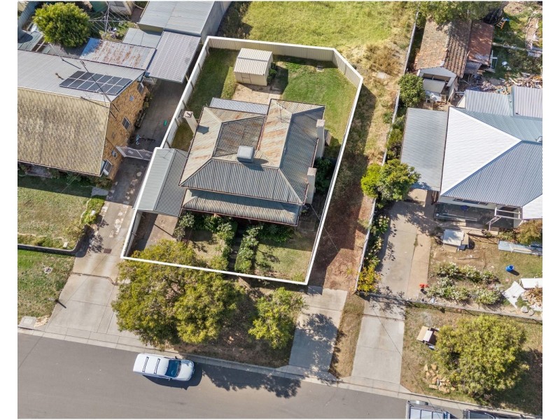 14 Bolt Street, Long Gully VIC 3550