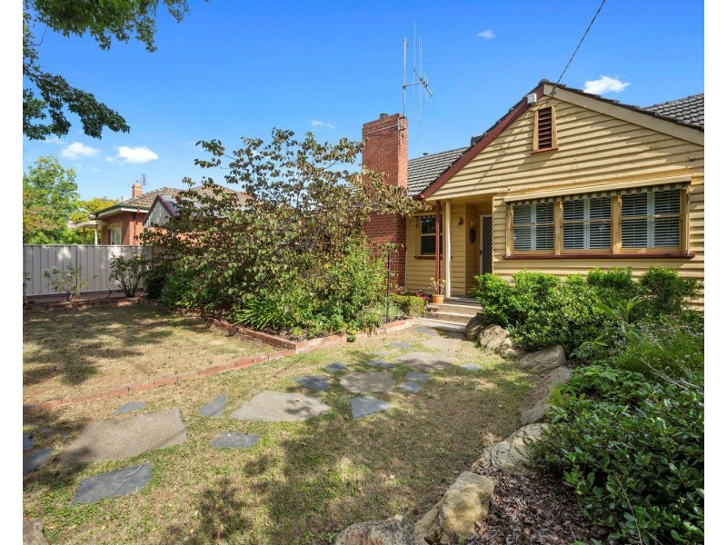 2 Carter Street, Flora Hill VIC 3550