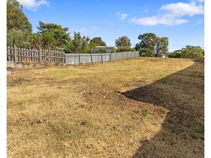 14 McClure Street, Bendigo VIC 3550