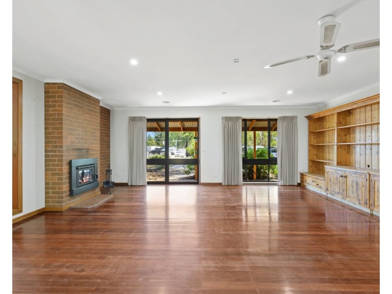 4 Golf Course Road, Epsom VIC 3551