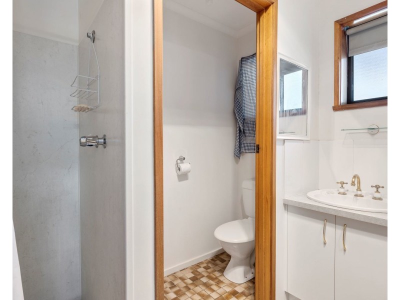 4 Golf Course Road, Epsom VIC 3551