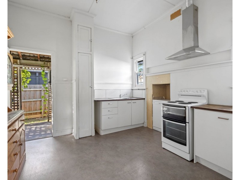 9 Hodgkinson Street, Kennington VIC 3550