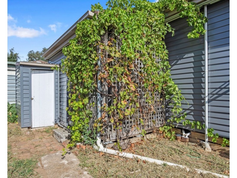 9 Hodgkinson Street, Kennington VIC 3550