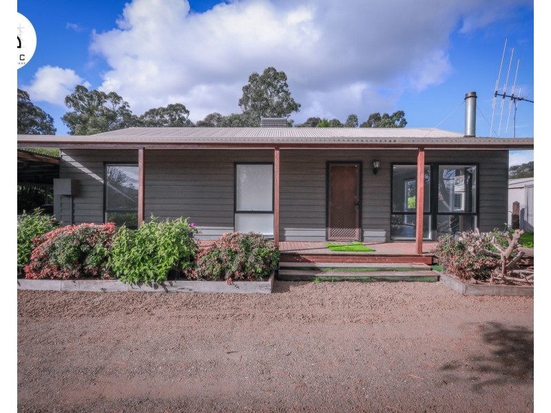 162 Station Street, Epsom VIC 3551