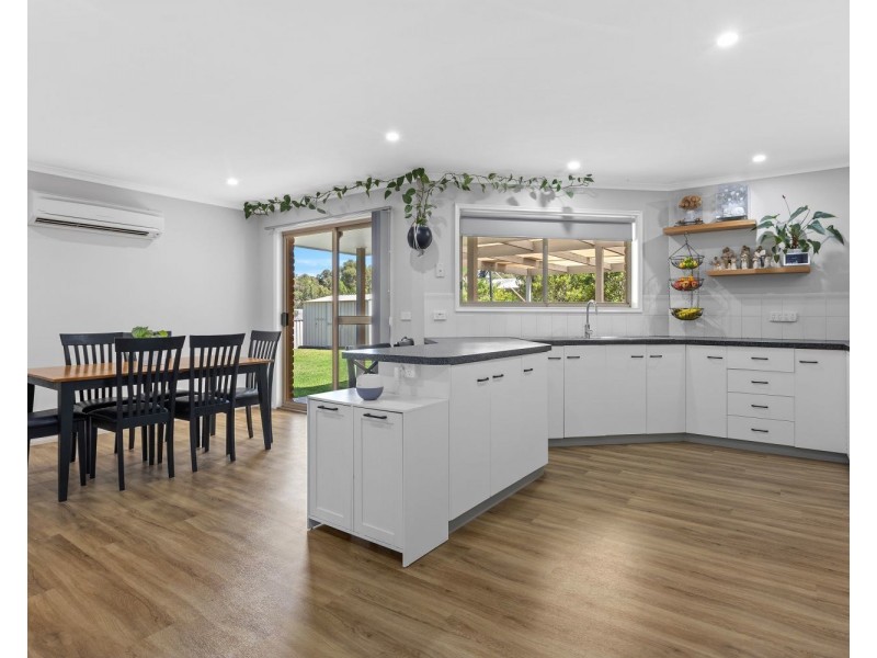 18 Jackman Court, Golden Square VIC 3555