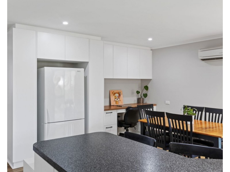18 Jackman Court, Golden Square VIC 3555
