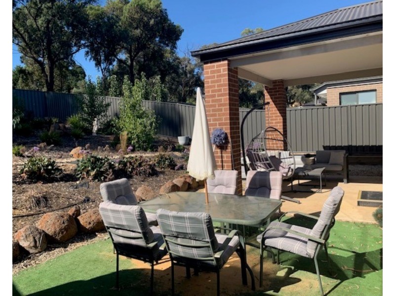 19 Hesse Avenue, Flora Hill VIC 3550